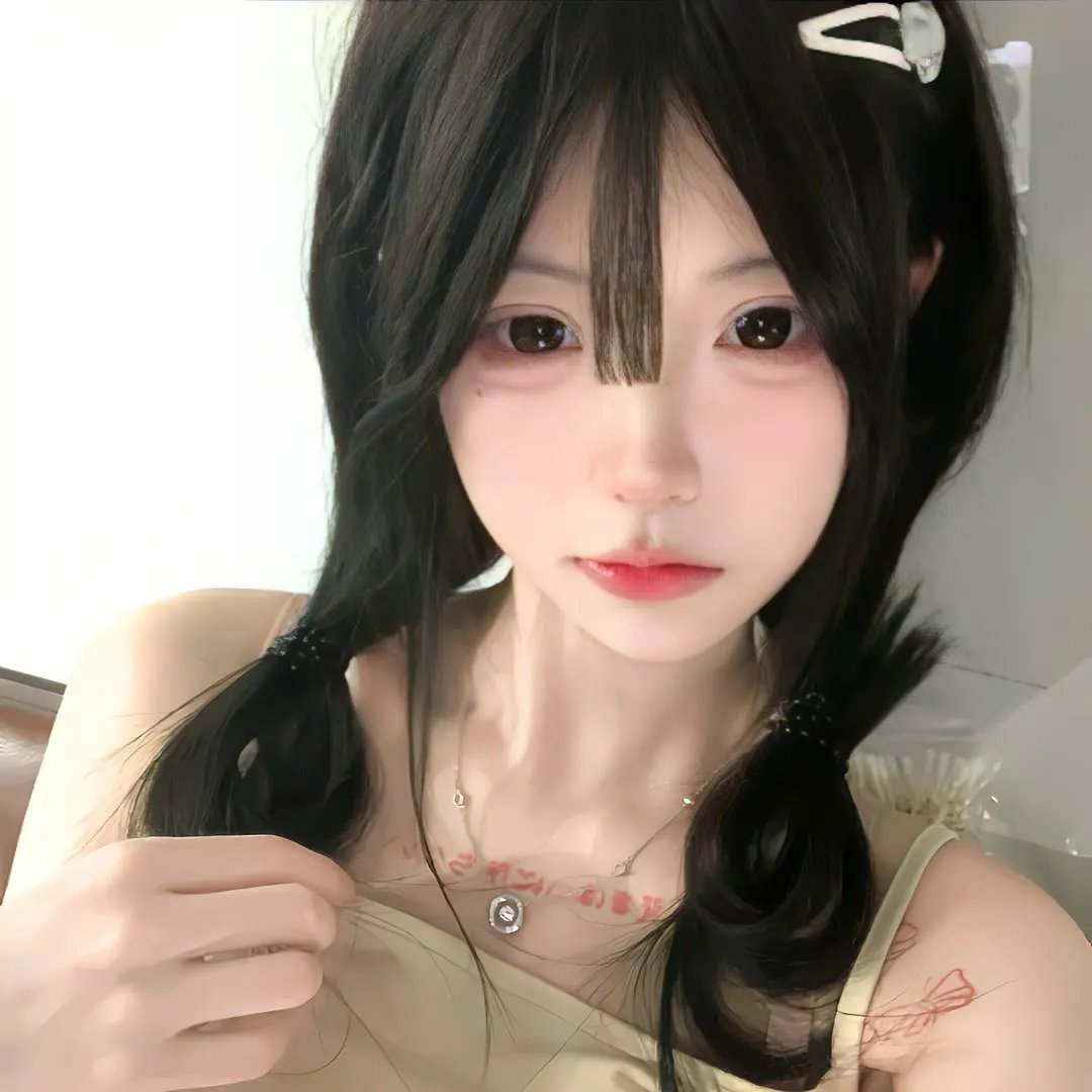 演唱会后台实拍：新生代小生新恋情浮出水面，好友出面澄清